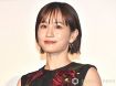 前田敦子、板野友美の披露宴ショットを紹介「見た瞬間エモってなったよ」「あつともスキ」