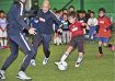 小学生にサッカー技術指導　現役選手や元Ｊリーガーら