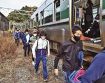 列車から高台に避難／中高生が訓練／巨大地震を想定