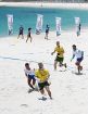 ７００人が砂浜で熱戦　白浜、田辺でビーチアルティメット国際大会、和歌山
