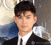 松田翔太の髭ショットに「かっこよすぎて一瞬思考止まった」「歳を重ねて更にカッコいい」