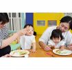 ポリ袋調理、子どもパクッ　「災害時の食」で育児講座、和歌山県みなべ