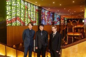 （左から）井上芳雄、市村正親、堂本光一（C）「帝国劇場アニバーサリーブック NEW HISTORY COMING」より