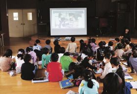 獣医師の仕事学ぶ／稲成小でリモート授業