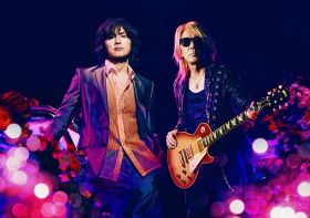 B’z、街路灯フラッグ&ルミネーション・スポットが渋谷に登場