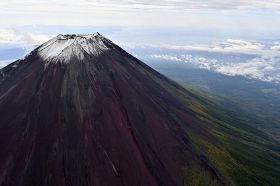 富士山初冠雪はいつ？／最も遅い記録を更新