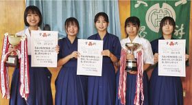 神島女子が団体優勝／県高校弓道新人大会／個人で永野選手が連覇