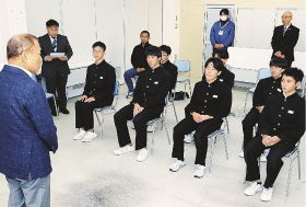 「力出し切り上位へ」　壮行会で決意、全国中学駅伝に出場する和歌山県白浜中男子