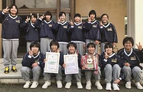 高雄女子が準優勝　県中学バスケ新人大会