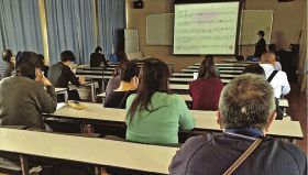 地域と連携　生徒育てよう／南部高で教員勉強会