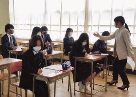 実習に向け心得学ぶ／南部高　職業教育の授業開始