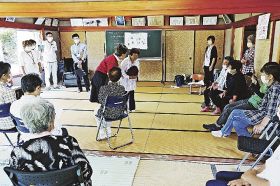 手助けで暮らしやすく／古座川　住民が認知症学ぶ