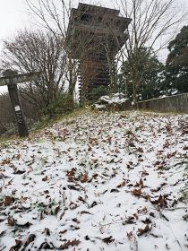 本格的な冬到来　護摩壇山で積雪、和歌山県田辺市龍神村