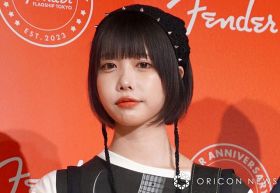 あのちゃん、“ミニスカ×雪駄サンダル”で美脚全開「ハイセンスだなー」「良すぎるよ」