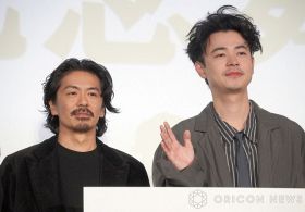 映画『雨の中の慾情』公開記念舞台あいさつに登壇した（左から）森田剛、成田凌 （C）ORICON NewS inc.