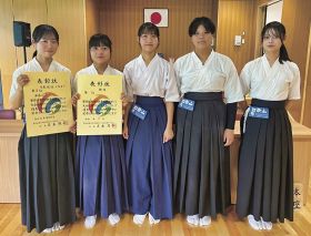 県少年女子が３位／弓道　国スポ近畿予選