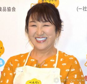 北斗晶、26歳迎えた長男に祝福とエール　“顔出し”2ショットには「笑顔が素敵」「ホント仲良し親子」と反響