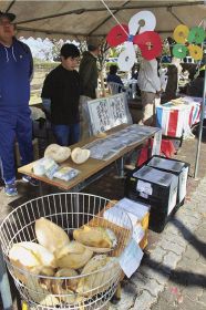 活動をパネルで紹介／日本風景街道熊野／地域イベントに参加