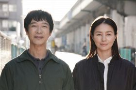 堺雅人、8年ぶり映画主演『平場の月』35年越しラブストーリーの相手役は井川遥