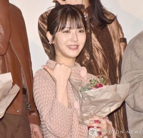 山下美月にズッ友のお願いをした浜辺美波（C）ORICON NewS inc.