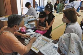 昔遊びや防災で交流／田辺の矢矧区住民