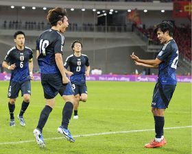 日本、次勝てばＷ杯／最終予選、中国に３―１／サッカー