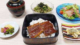 夏季限定の「鰻丼セット」