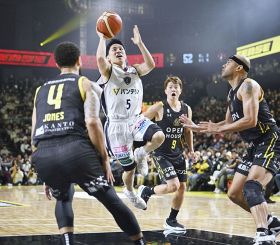 世界へ飛翔　河村勇輝（下）／Ｂリーグでスケールアップ