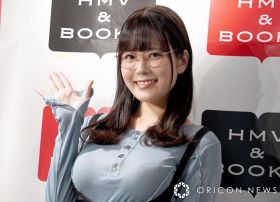 3rd写真集『うみの近く』発売記念会見に出席した東雲うみ （C）ORICON NewS inc.