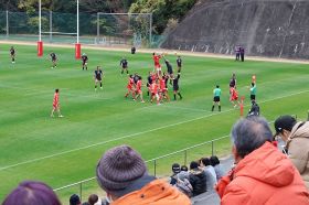 一般公開されたコベルコ神戸スティーラーズと三重ホンダヒートとの練習試合（１３日、和歌山県上富田町朝来で）