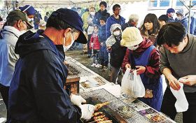 山まつりにぎわう　田辺市秋津川