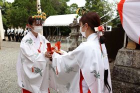 昨年の献湯祭（和歌山県白浜町で）