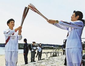 東京五輪／聖火トーチどうなった？／ランナー「多くの人に見てほしい」