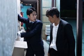 フジテレビ“火９”ドラマ『オクラ』第1話より （C）フジテレビ