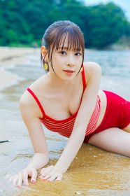 前田佳織里の2nd写真集「恋のかおり」カット