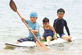 本州最南端に夏到来／串本　橋杭、田原で海開き