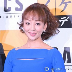 神田うの、13歳迎えた長女を“ハグ”　親子2ショット添え祝福と感謝つづる「#生まれてきてくれてありがとう」