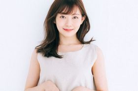 渡辺美優紀が31歳に　美ボディまぶしいビキニ姿の“サ活ショット”など近影紹介にファン歓喜「相変わらずスタイル神」「幸せそうな顔」