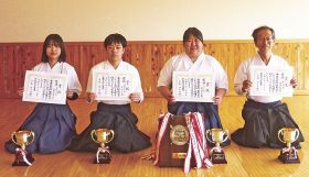 田中さん、石本さんら優勝／田辺／弓道の観梅射会