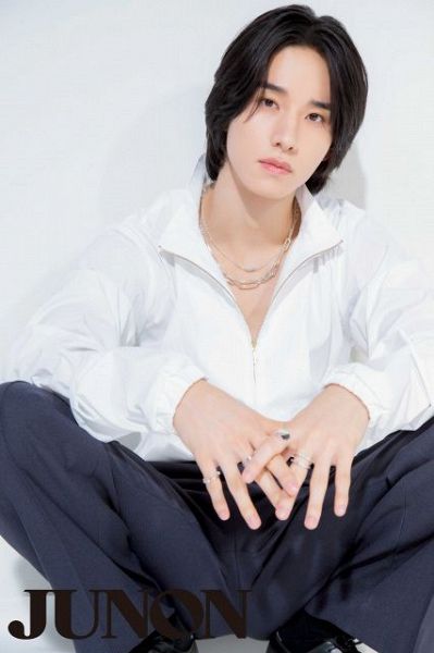 『JUNON』11月号に登場する佐藤景瑚