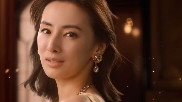 森永ビスケット『金の女神』篇に出演する北川景子