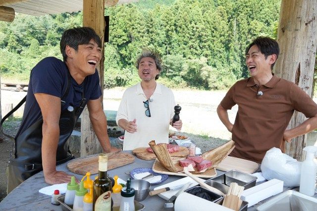 『小泉孝太郎＆ムロツヨシ　自由気ままに2人旅』の模様（C）フジテレビ