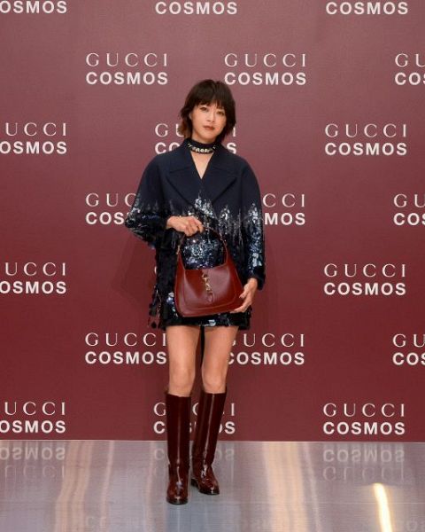 展覧会「GUCCI COSMOS」フォトコールに登場した上野樹里