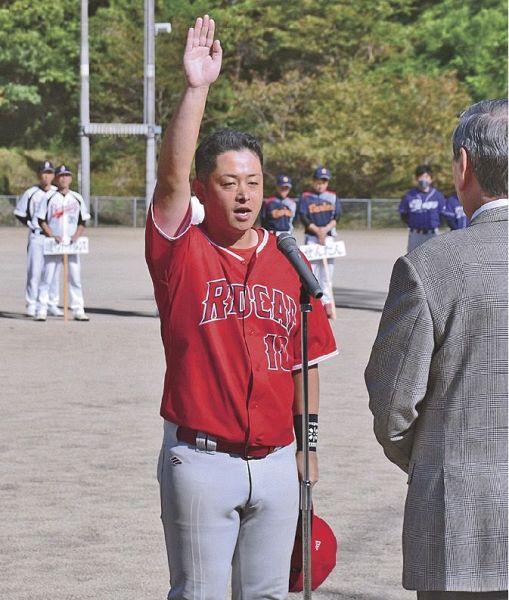 梅の里社会人野球が開幕 １６チームが熱戦：紀伊民報AGARA｜和歌山県のニュースサイト