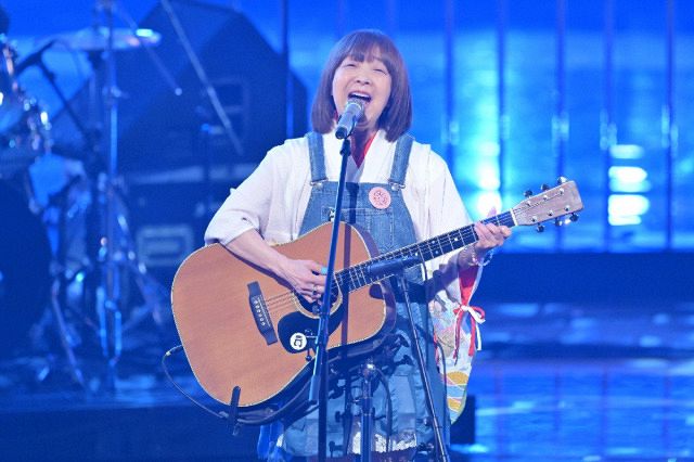 『第75回NHK紅白歌合戦』に出場したイルカ （C）NHK