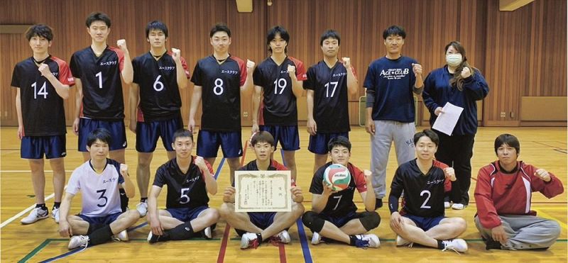 和歌山県大会で優勝し、全国大会に出場するエースクラブ