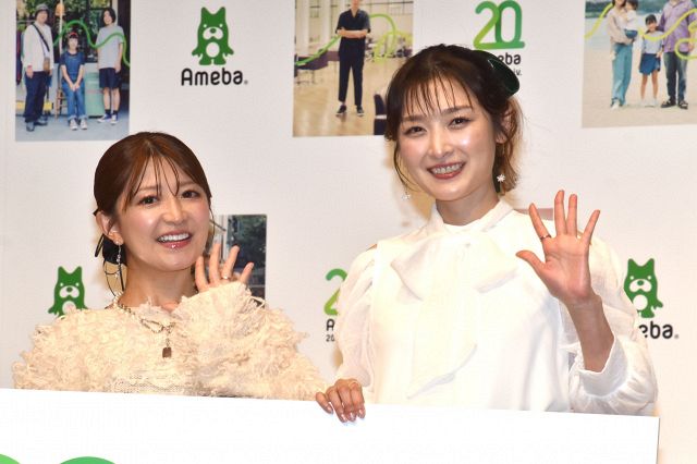 希空を全面バックアップすると明かした（左から）矢口真里、石川梨華（C）ORICON NewS inc.