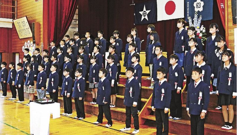 思い出胸に巣立つ 小学校で卒業式 紀伊民報agara