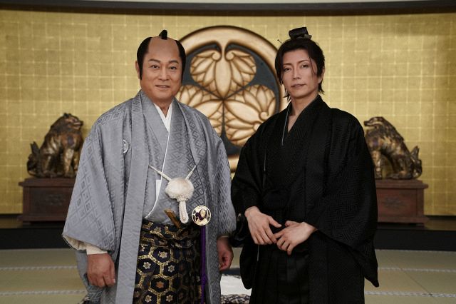 『新・暴れん坊将軍』に出演する（左から）松平健、GACKT（C）テレビ朝日